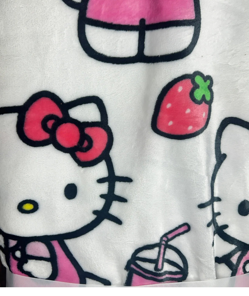 HK Throw Blanket Milk and Strawberries