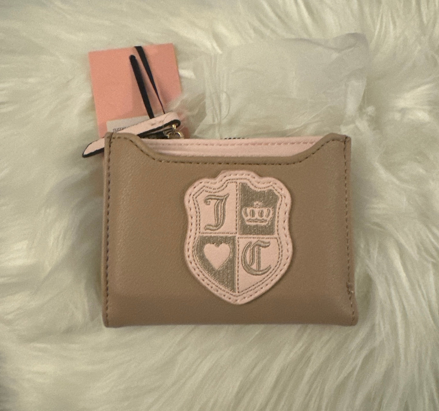 JUICY COUTURE Tan/ Pink Cafe Queen Of Everything Bifold Pullout Case Wallet