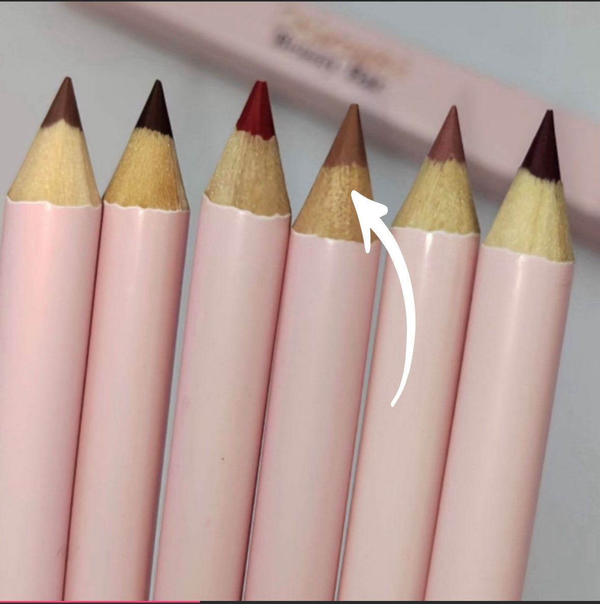 Lip Liners - Keeping It Bare