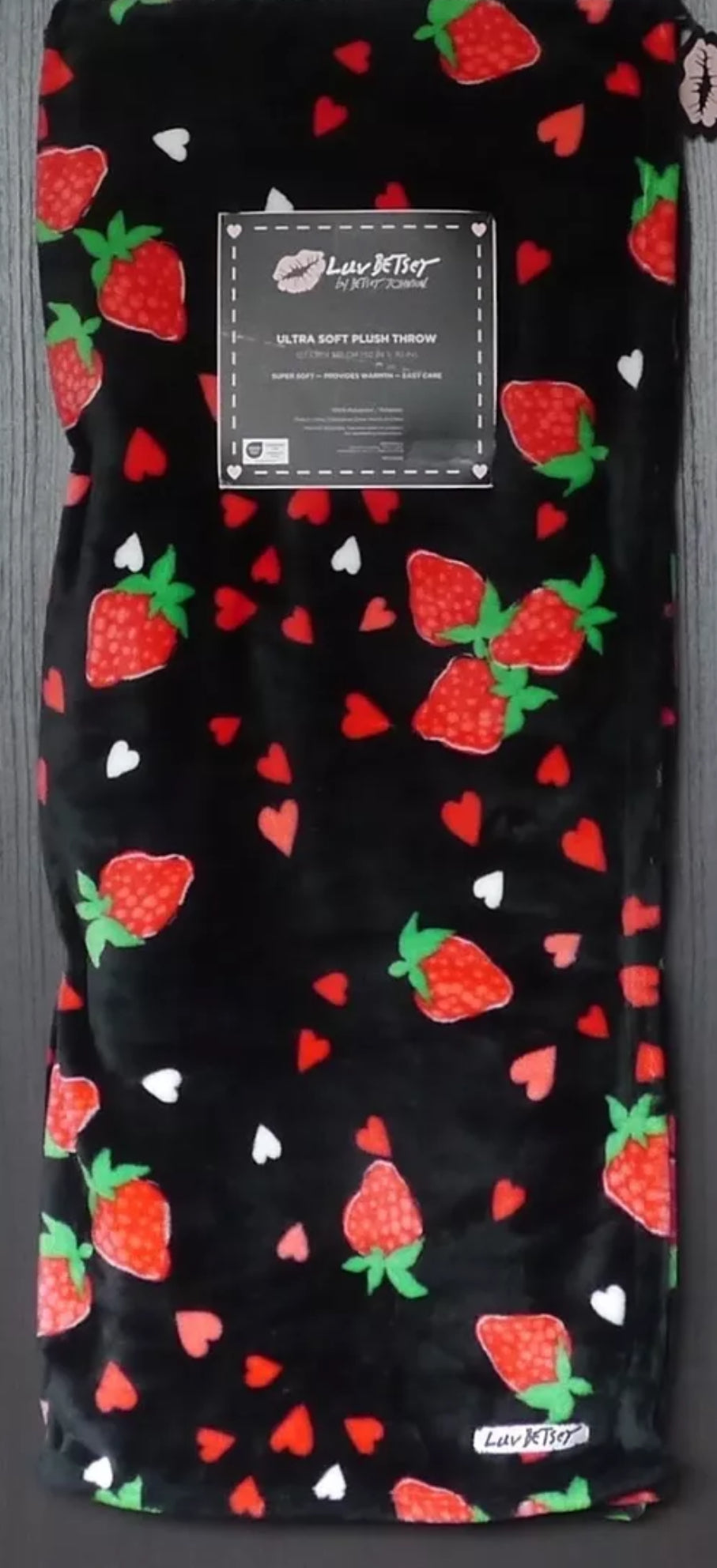 Luv Betsey Johnson 50"x70" Soft Throw Blanket Strawberry Strawberries Hearts