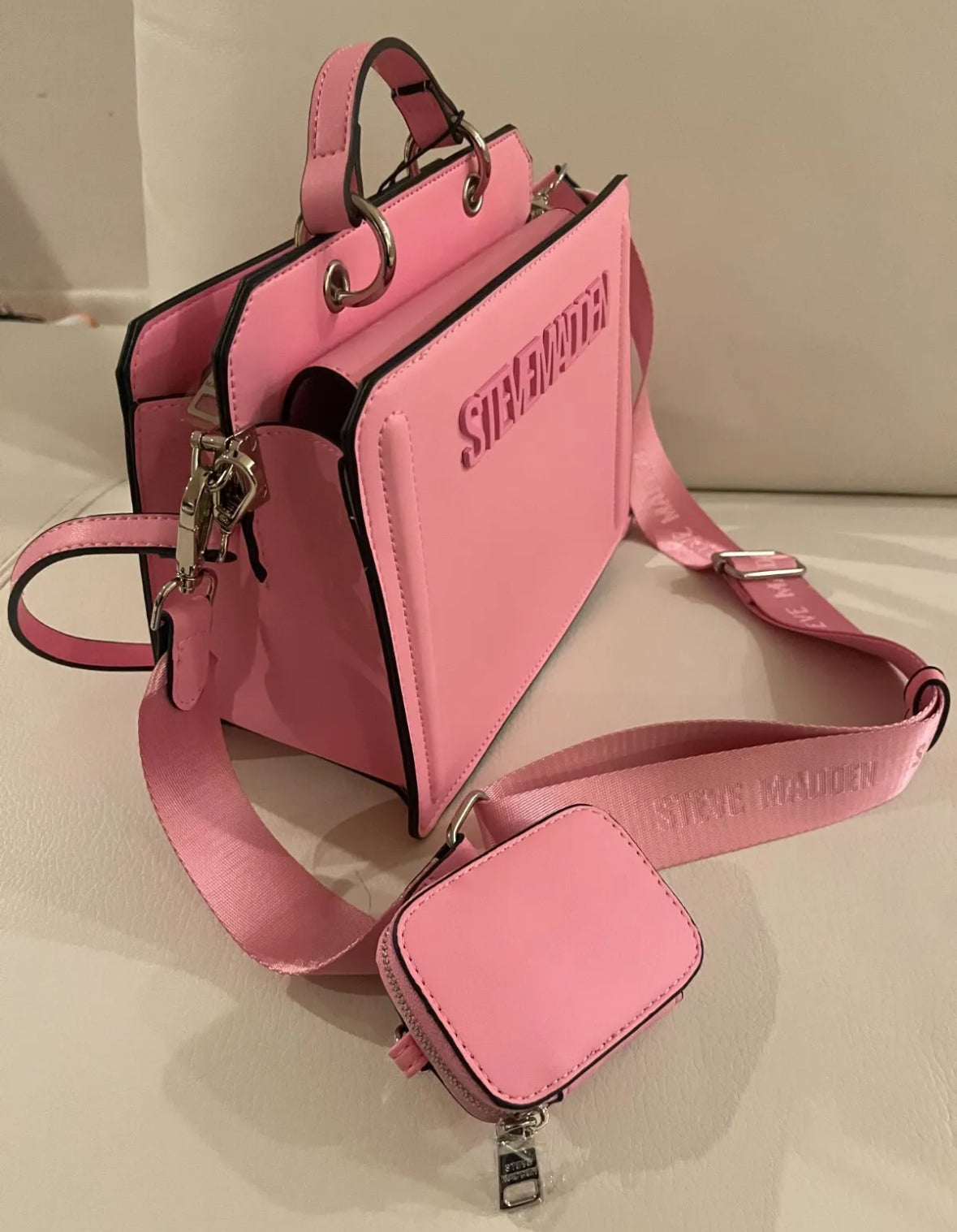 STEVE MADDEN BEVELYN SATCHEL CROSSBODY BAG W AIR POD CASE  FONDANT PINK