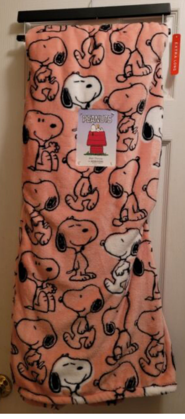 Berkshire Peanuts Pink & White Happy Snoopy Plush Throw Blanket 60" X 70"