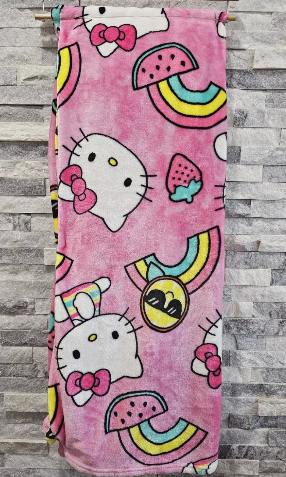 HELLO KITTY Tie Dye Rainbow Silk Touch Throw Blanket 50 x 70