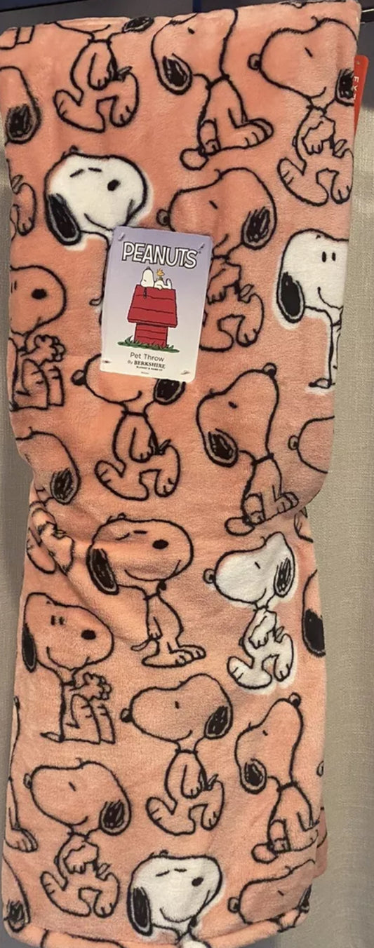 Berkshire Peanuts Pink & White Happy Snoopy Plush Throw Blanket 60" X 70"