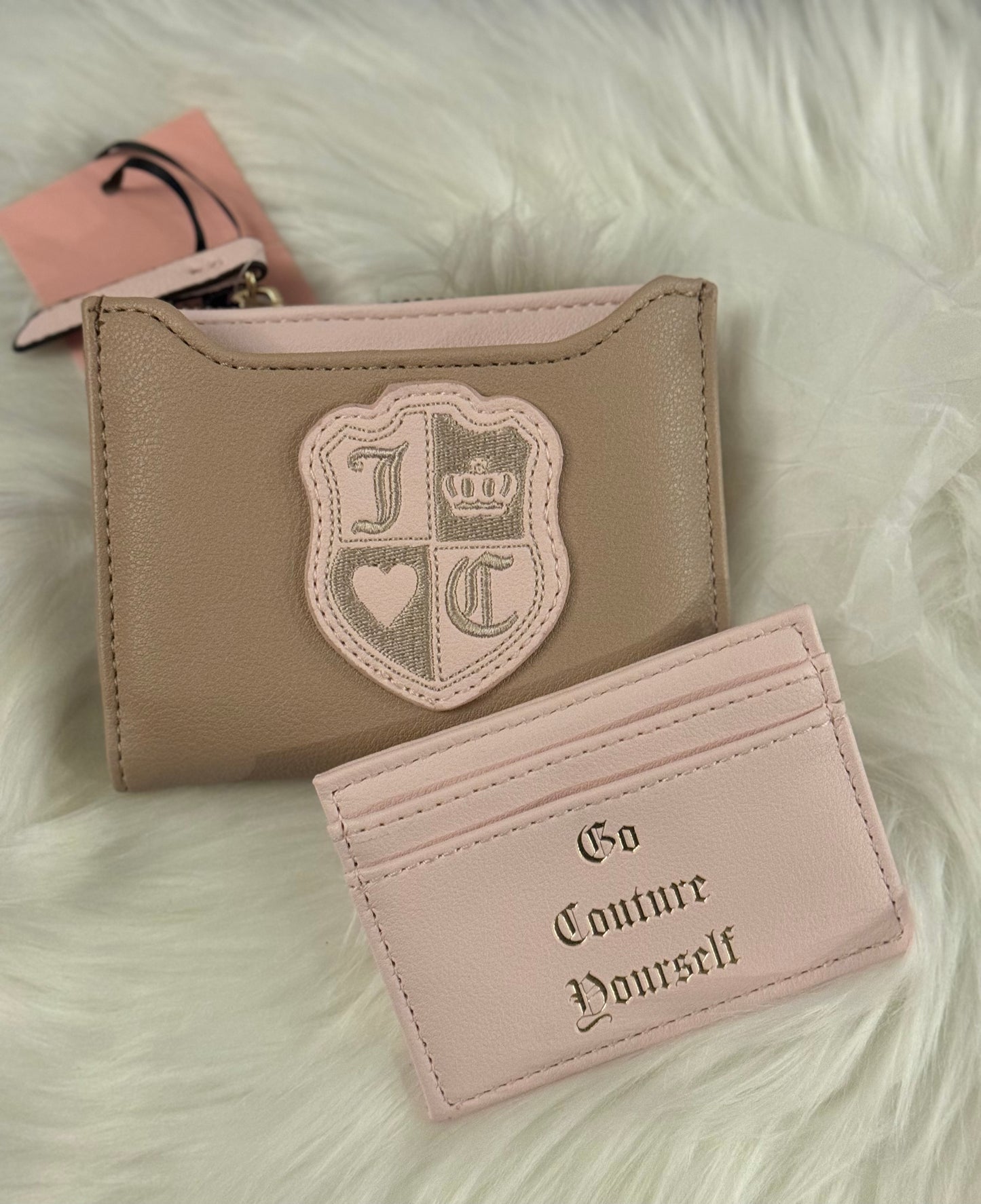 JUICY COUTURE Tan/ Pink Cafe Queen Of Everything Bifold Pullout Case Wallet